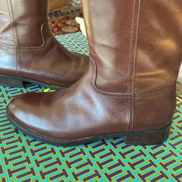 Tory Burch Almond Kierman Leather Logo Boot 7 - Picture 4 of 11